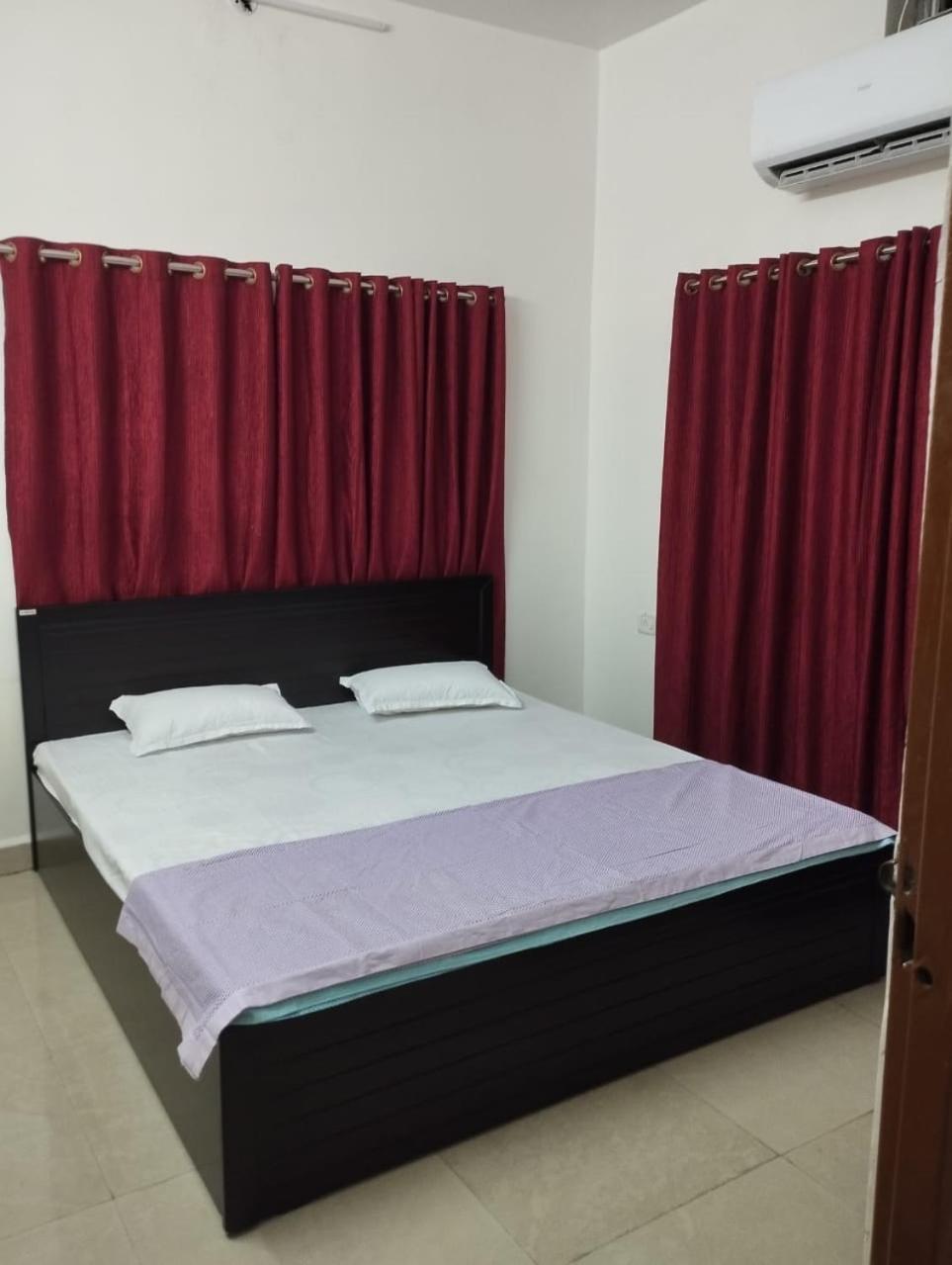 Mahadev Mansion Vila Ujjain Exterior foto